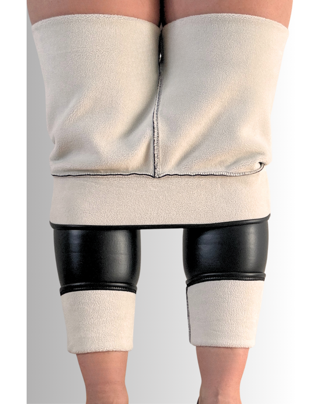 GlamShape™ Thermo Lederleggings – schwarze Kunstleder-Leggings, hochtailliert mit Shaping-Effekt, innen kuschelig warm gefüttert, perfekte Winter Leggings.