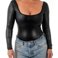 Detailaufnahme River™ Body – hochwertiges Kunstleder in Schwarz, glattes Finish und perfekter Sitz.