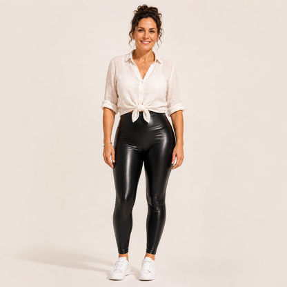  model:female